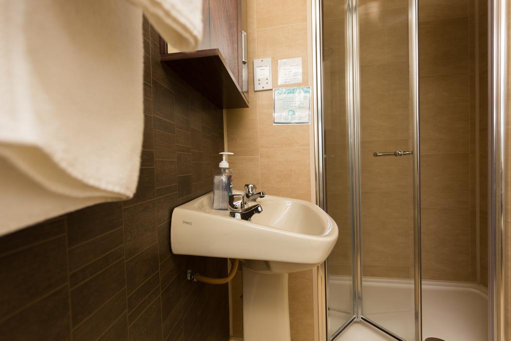 Fern Rock Bed And Breakfast Dromin Extérieur photo